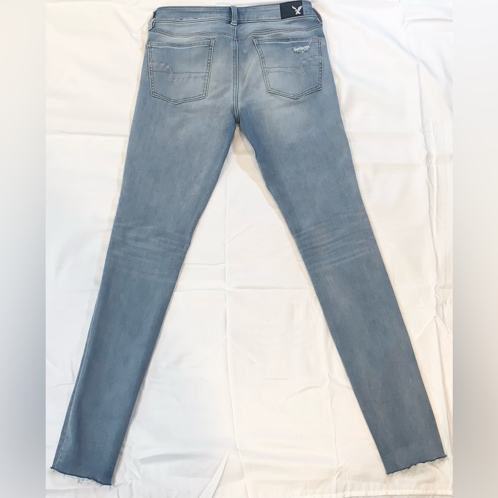 American Eagle Super Low Rise Ripped Jegging, Size 8 X-Long